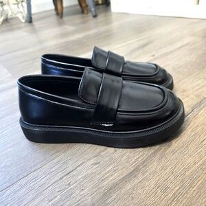 Black Loafers GIRLS Size 7 Taylor Swift 22 Vibes Adorable Chunky Girlhoodcore